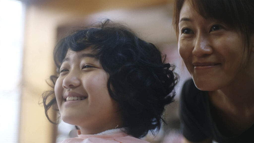 映画「うまれる」の母と子